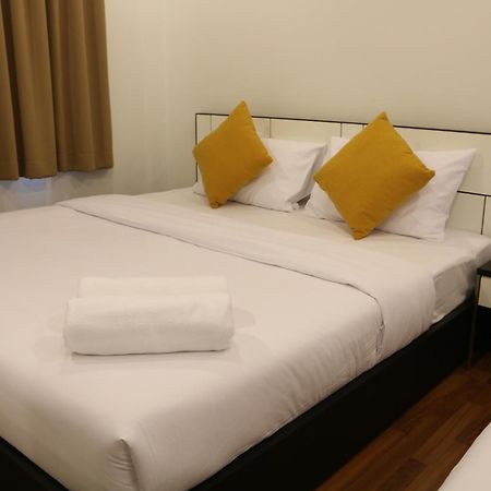 V-Twin Donjan Service Apartment Τσιάνγκ Μάι Εξωτερικό φωτογραφία