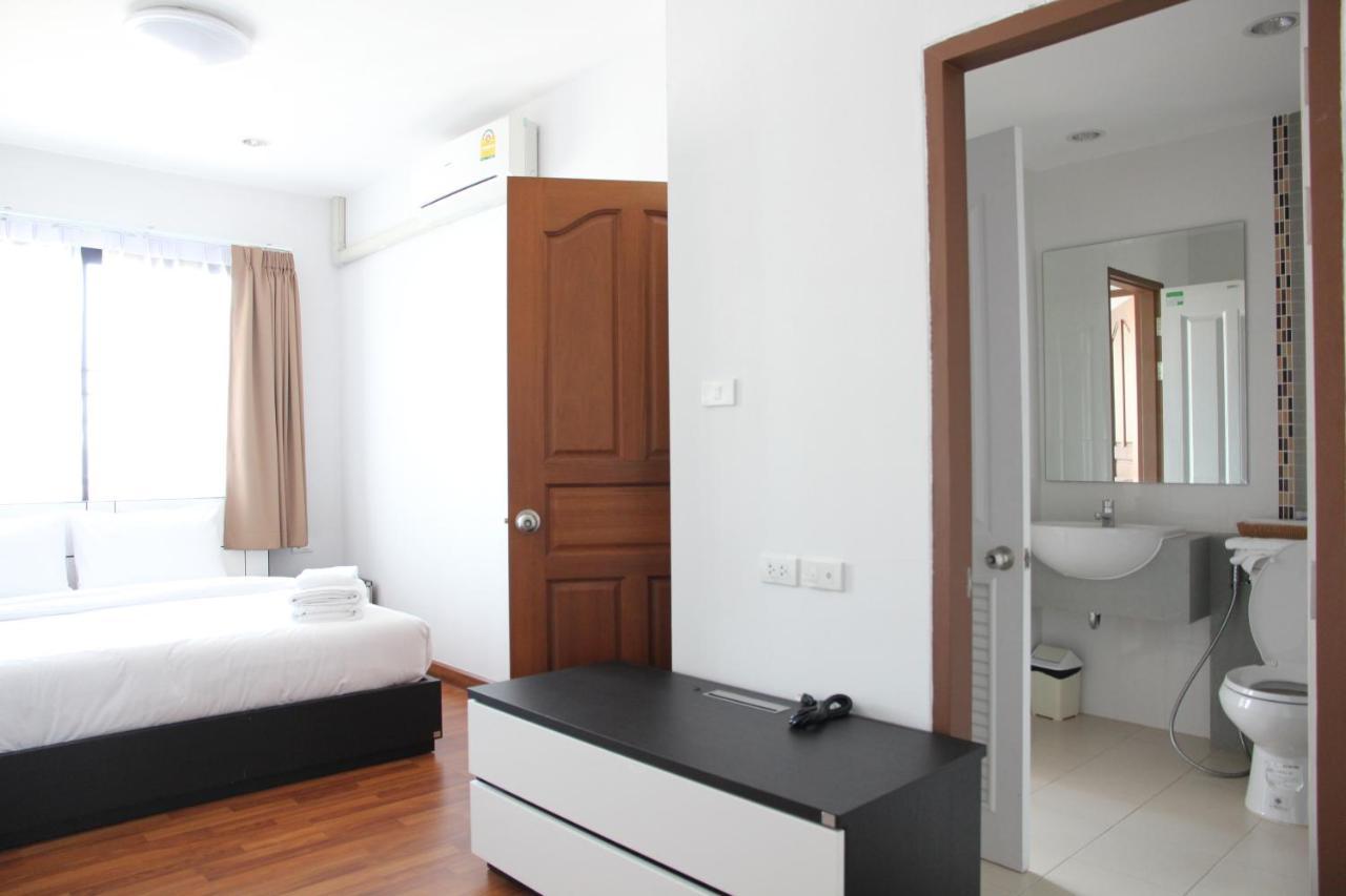 V-Twin Donjan Service Apartment Τσιάνγκ Μάι Εξωτερικό φωτογραφία
